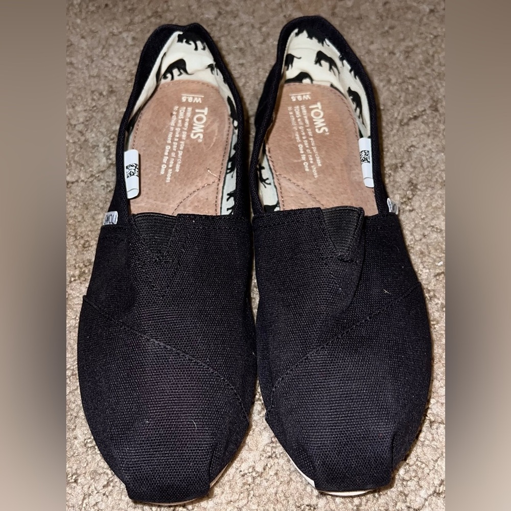 Womens Tom’s Canvas Shoes